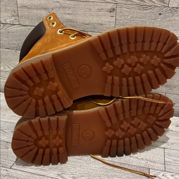 Timberland kids Brown Leather Boots - Picture 7 of 7